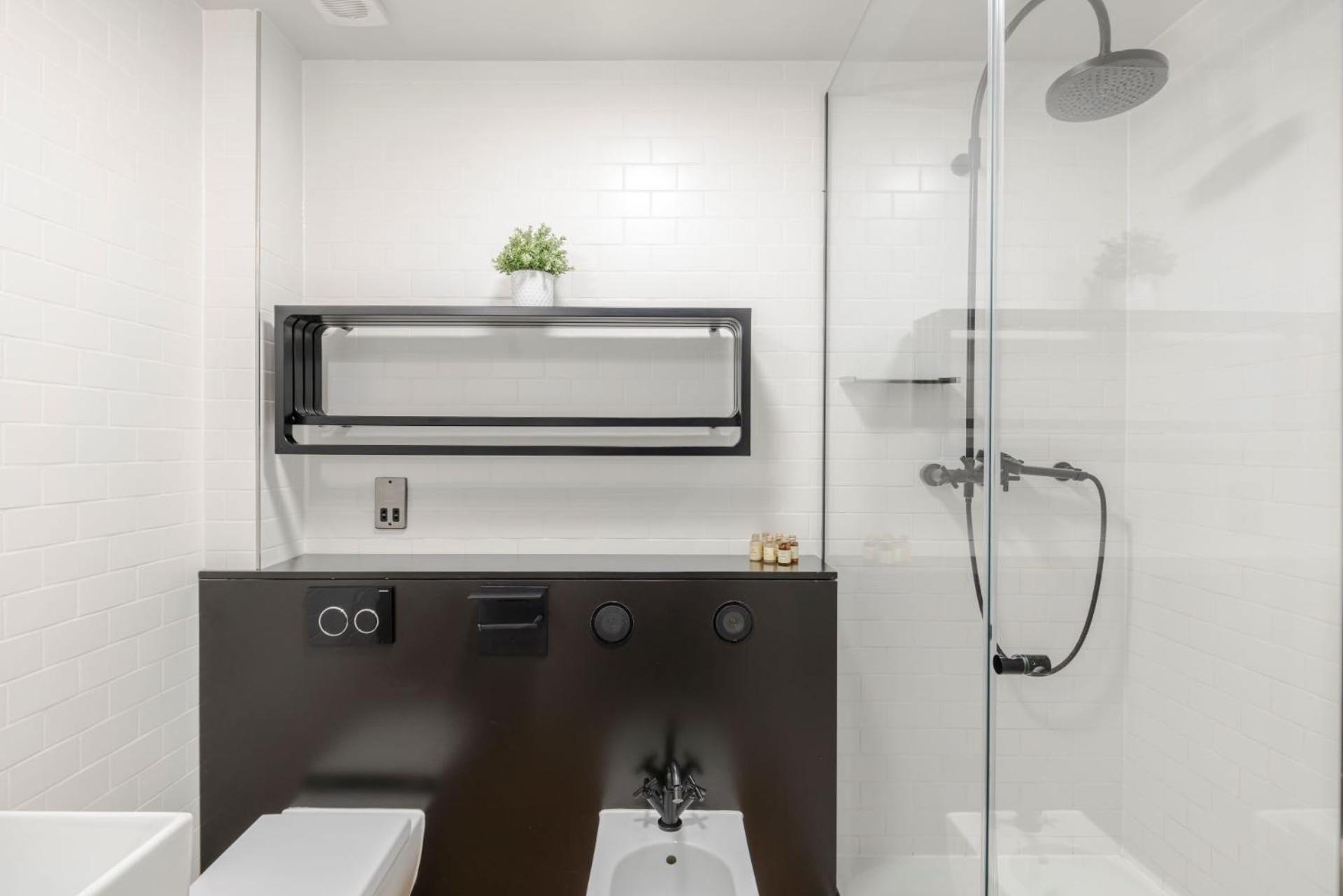 The Good Vibes Parlour - Covent Garden - By Frankie Says Apartment London Ngoại thất bức ảnh